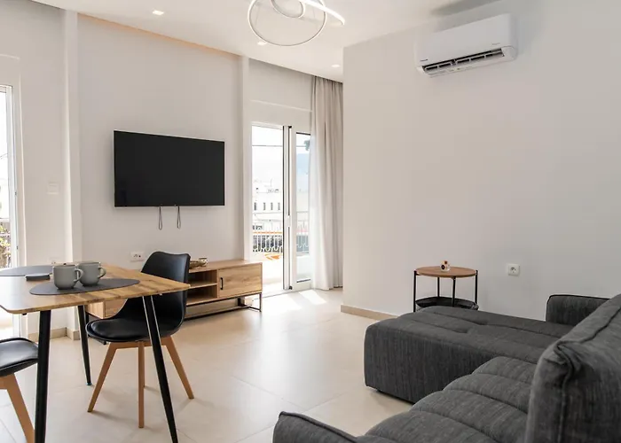 30 Roses White Apartment