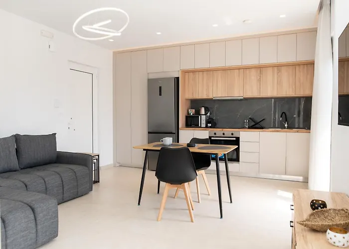 Appartement 30 Roses White *