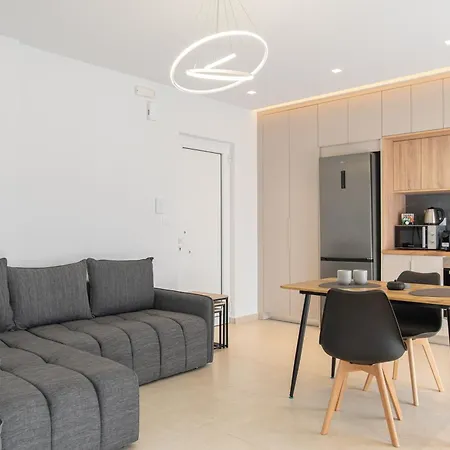 Apartment 30 Roses White *