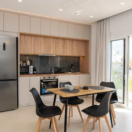 30 Roses White * Città di Kos